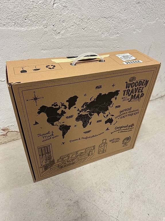 Cartine & Atlanti: Weltkarte aus Eichenholz  – Usato da Zürich venduto da Junkwood 2
