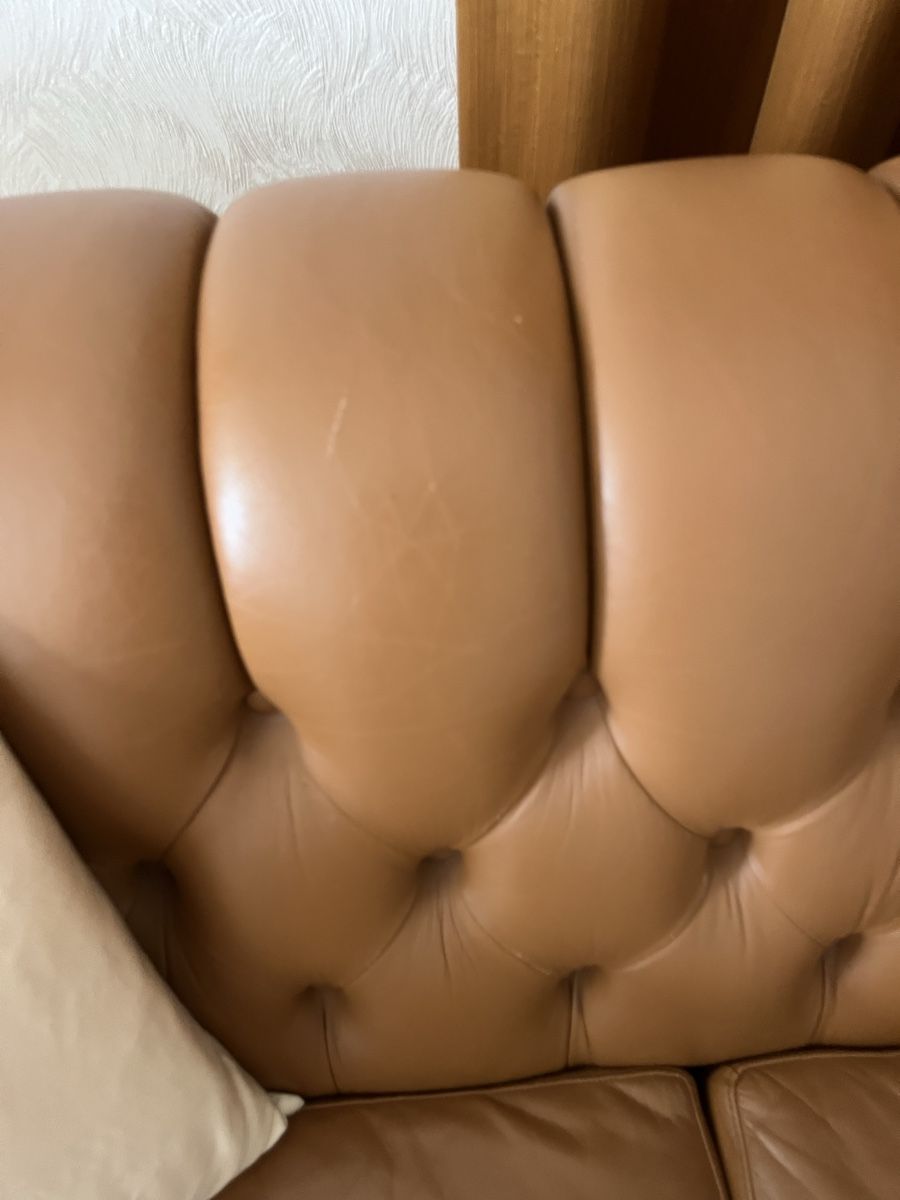 Divani: Chesterfield Balmoral style 3 seater luxury leather sofas – Usato da Zürich venduto da ajl_x6tg 6