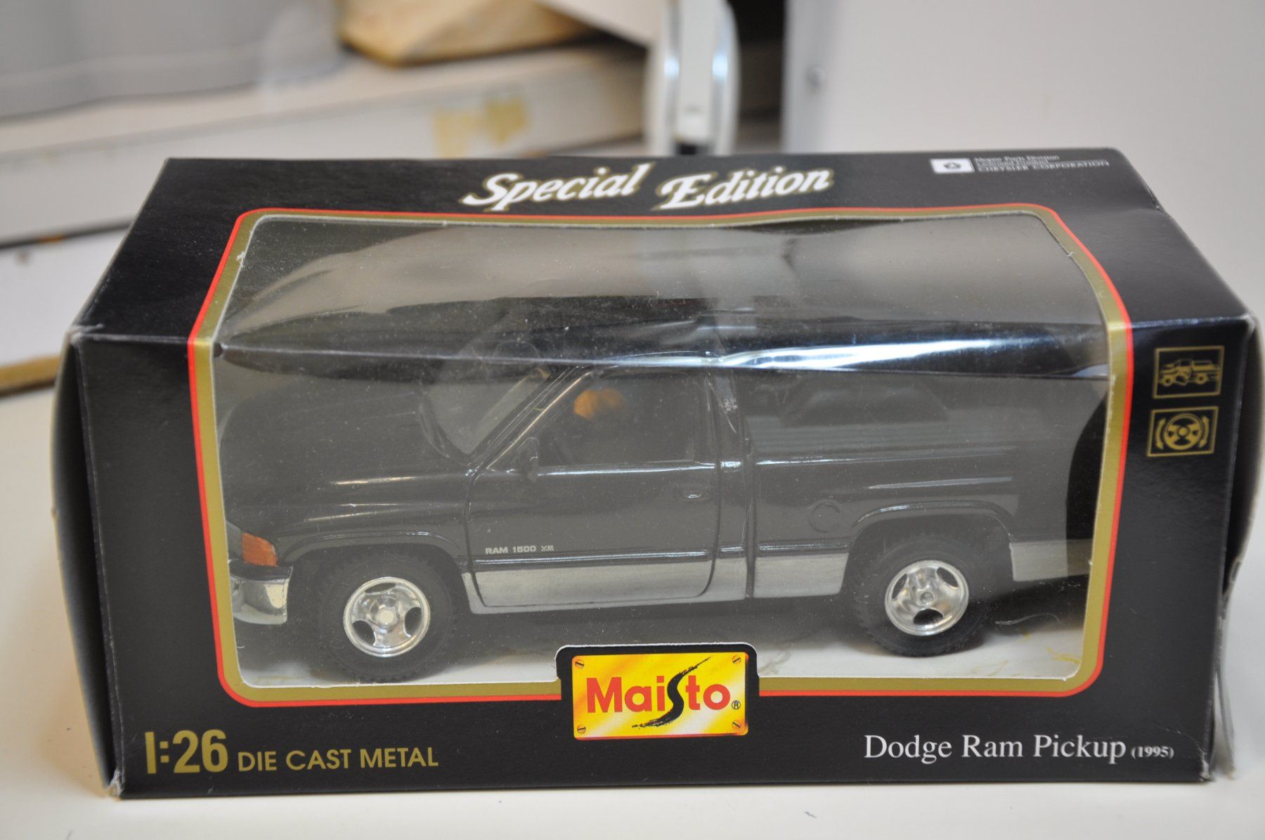 Dodge Modellautos: Dodge Ram Pick Up – Neu und originalverpackt aus Ebnat-Kappel von Aallerlei