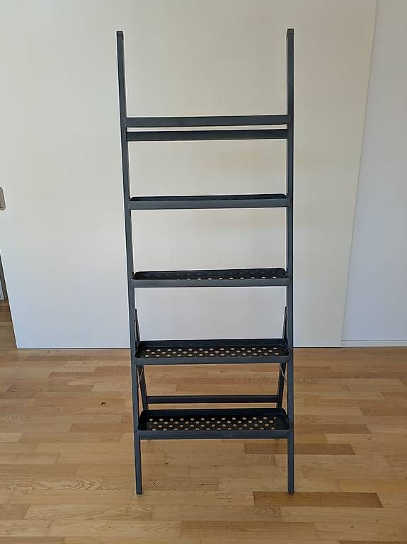 Ikea Scaffali: Garden shelves for pots – Usato da Schlieren venduto da tan313