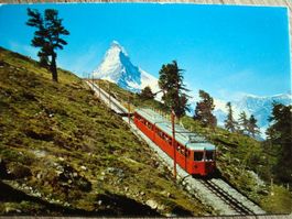GGB Gornergratbahn mit Matterhorn mit E-Triebwagen