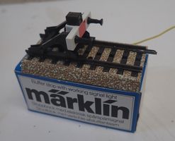 Märklin M H0 - 2x Prellbock 7191 + Licht, mit OVP