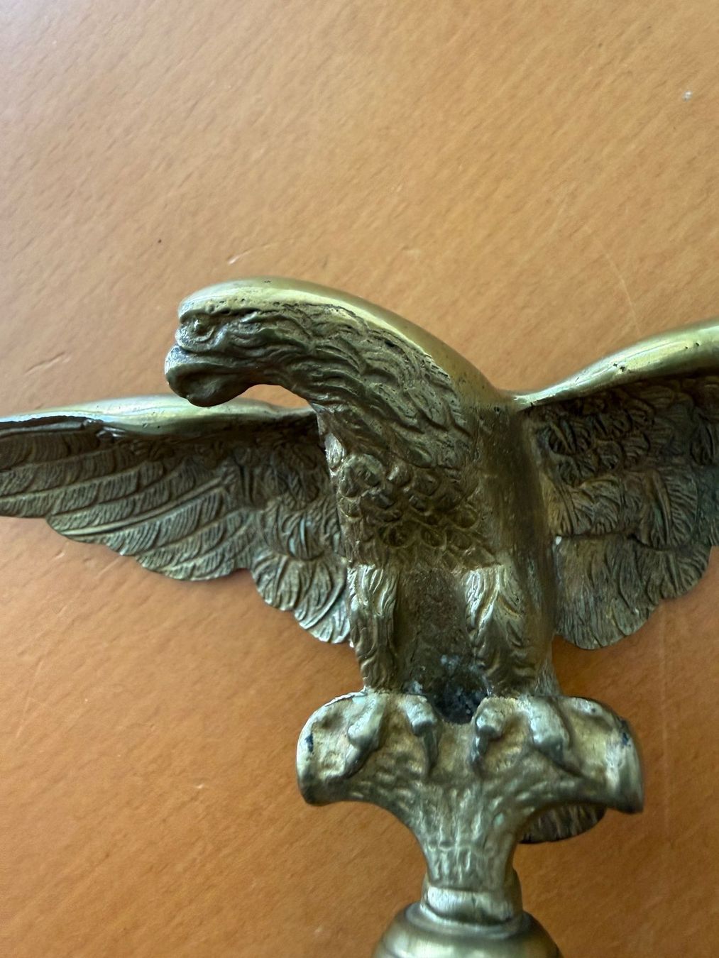 Statuette: Adler auf Sockel, Antik, Messing – Usato da Fehraltorf venduto da bruggin 7