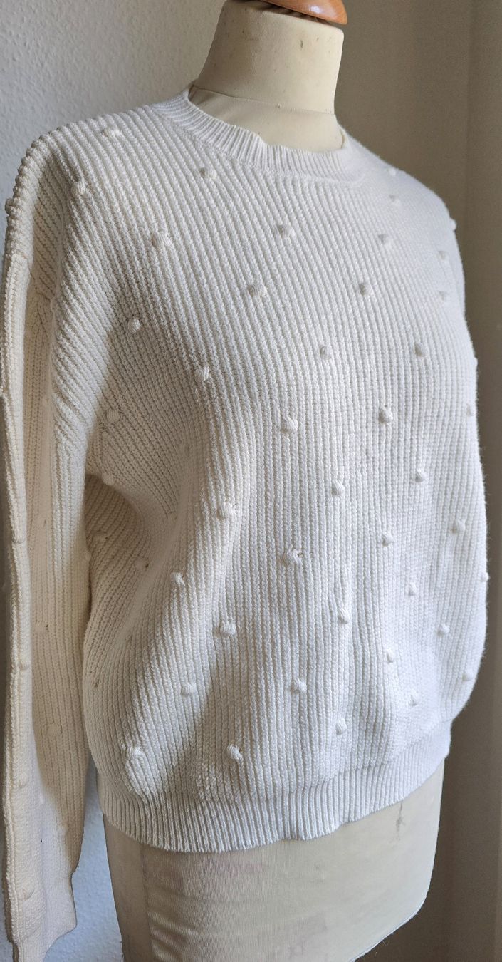 Mango Pullover & Sweatshirts: Pull blanc cassé à pois brodés Mango, taille XS – Neu (gemäss Beschreibung) aus Genève von Saleena 2