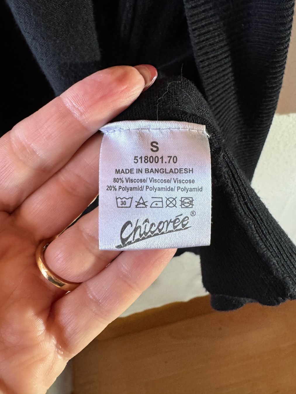 Giacche: Schwarze Strickjacke von Chicoree Gr. S – Usato da Grosswangen venduto da SALE_SALE_SALE 2