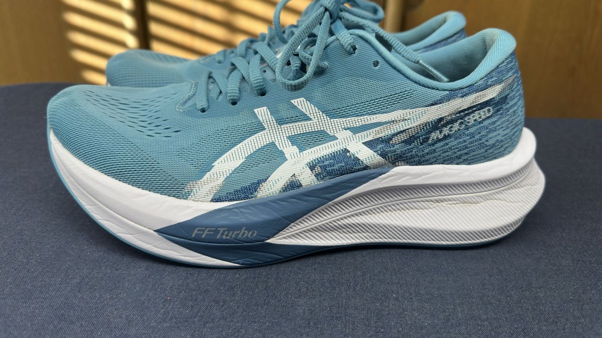 Asics Herrenschuhe: Asics Magic Speed 4 – Neu (gemäss Beschreibung) aus Mörschwil von sam_man 2