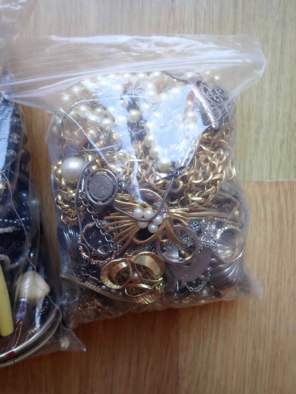 Autres bijoux: Großes Lot Schmuck 4,3 Kilo – D'occasion à Lugano par suizod 4