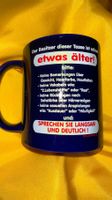 Blaue Kaffeetasse - "etwas älter" - Witzige Geschenkidee