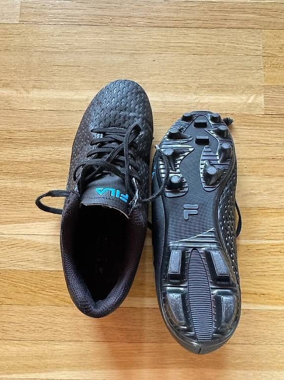 Fila Scarpe da uomo: Fussballschuhe Gr. 36 Fila – Usato da Zürich venduto da vasile23 1