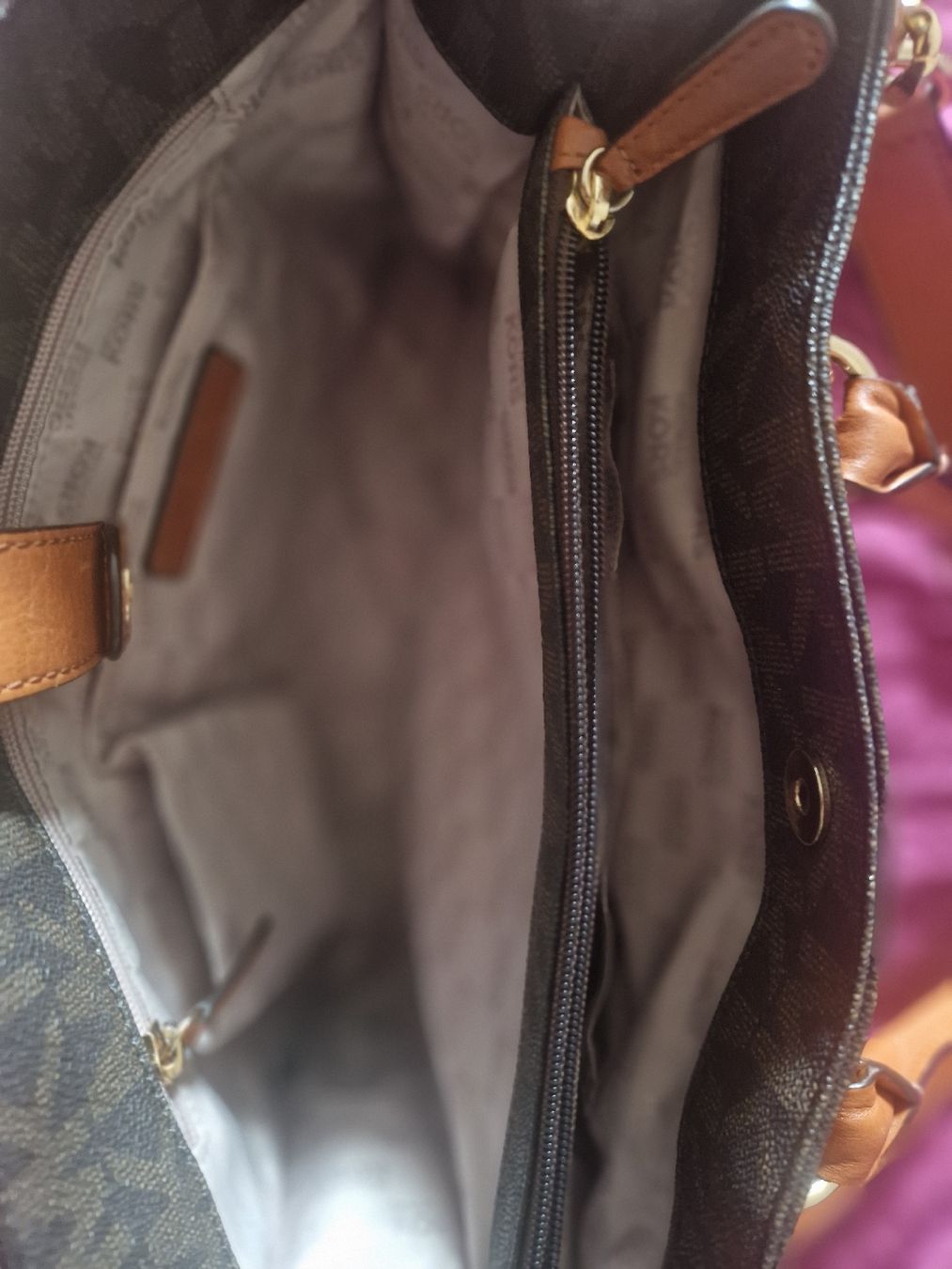 Michael Kors Borse: Elegante Michael Kors Tasche – Nuovo (secondo la descrizione) da Berikon venduto da Wiederverwender2024 2