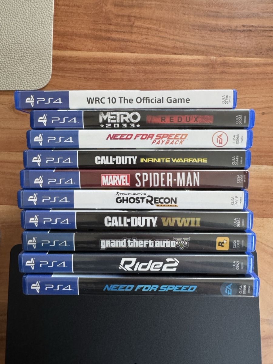 Sony Konsolen: PS4 Konsole, 2 Controller, 9 Spiele – Gebraucht aus Neuendorf von Barry_seal 2
