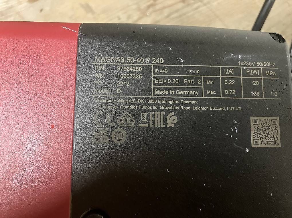 Grundfos Radiatori: Zirkulationspumpe Heizung – Usato da Schlatt TG venduto da bolero135 1