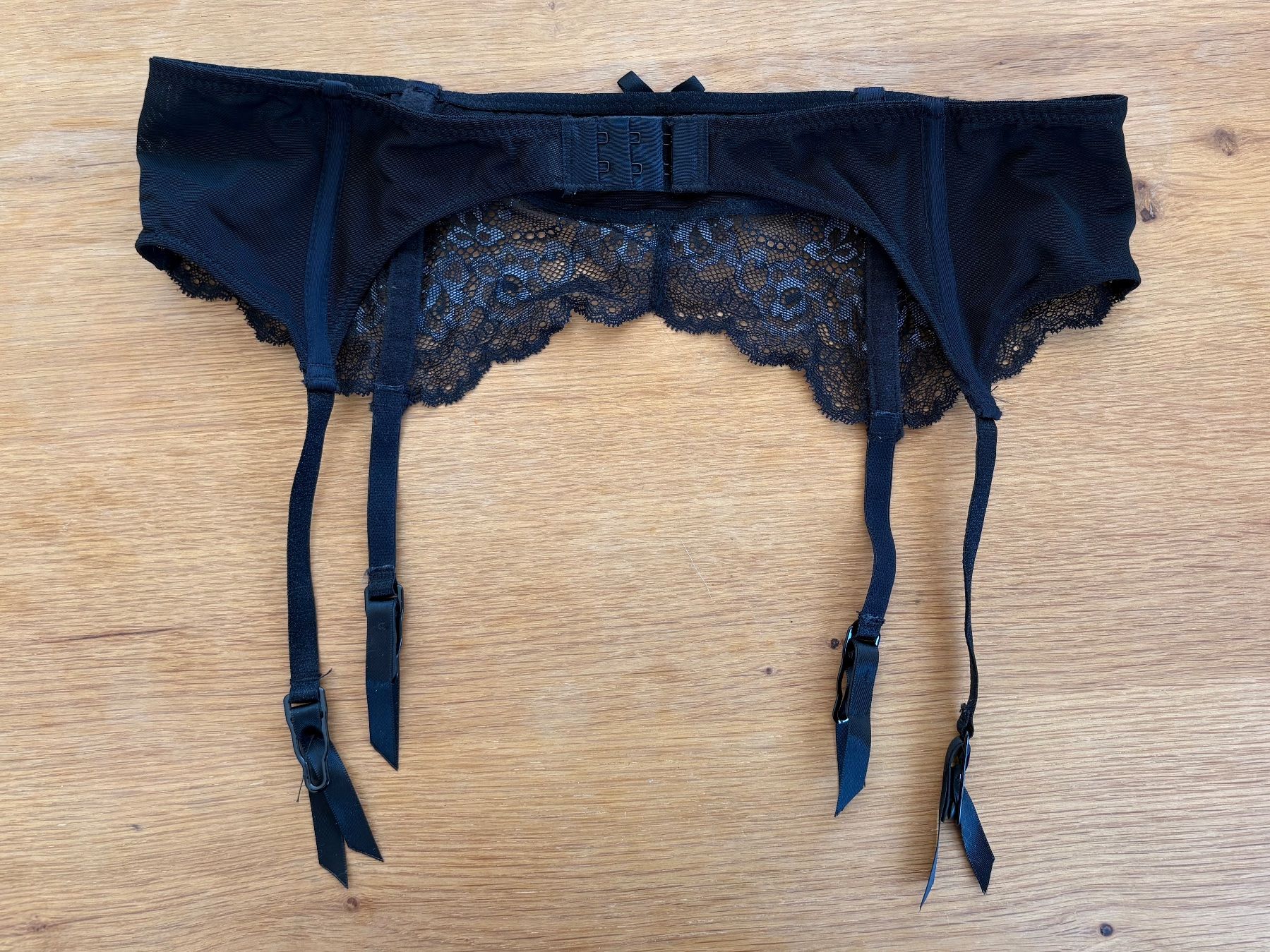 C&A Altra biancheria intima: Strumpfhalter verstellbar Spitze/Silikon/Satin,NEU – Nuovo (secondo la descrizione) da Siblingen venduto da Vany_McDougall 1