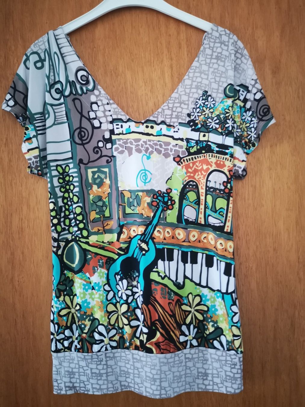 Tuniche: Blouse originale et colorée, Taille M – Usato da Courtepin venduto da Fin_dj7p 2