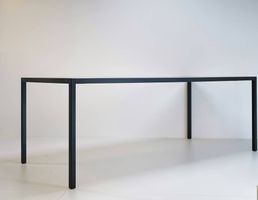 Moderner Tisch mit Keramik-Platte & Metallgestell 200x90