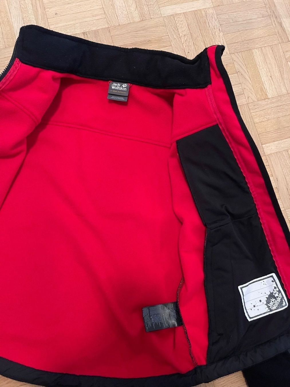 Jack Wolfskin Giacche & Cappotti: 2x Jack Wolfskin Kinder Jacken – Usato da Zürich venduto da Kia78 9