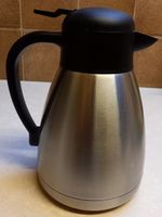 THERMOSKRUG / THERMOSKANNE; Edelstahl; Inhalt 1,2 Liter