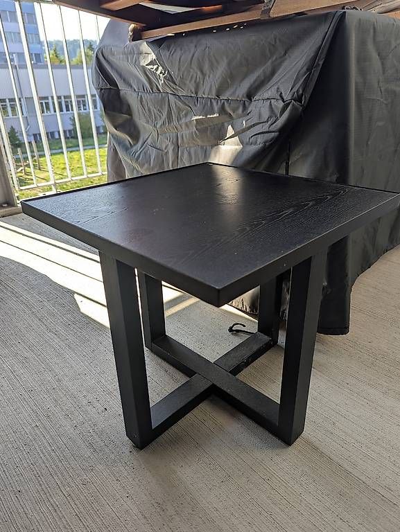 Tables: Beistelltisch schwarz IKEA – D'occasion à Winterthur par Calliguan
