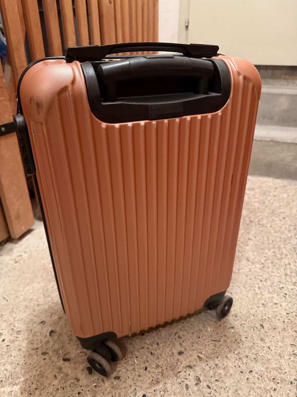Valigie: Onboarding luggage – Usato da Thalwil venduto da zhe_69pd 3