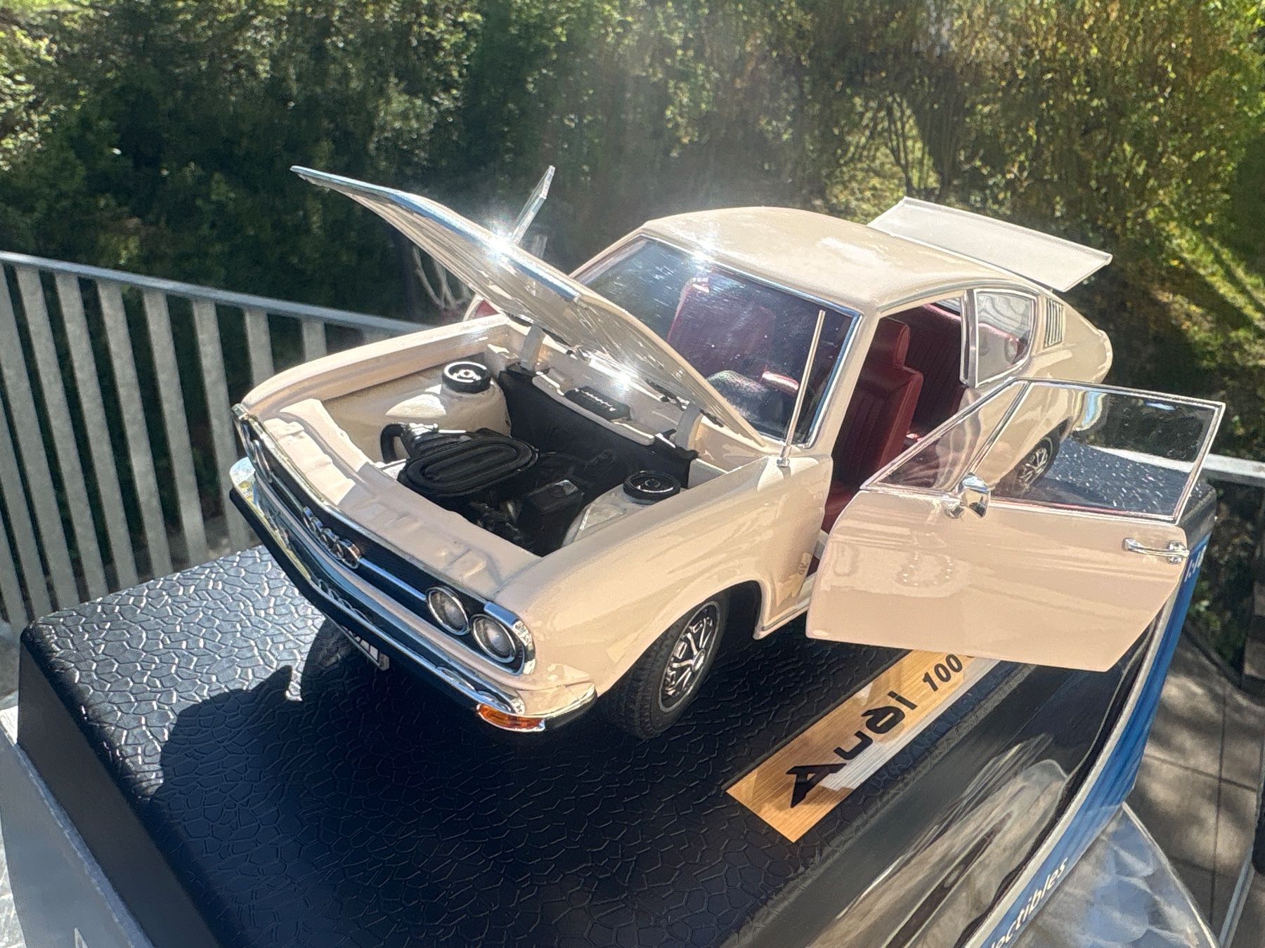 Audi Modellini d'auto: Audi 100 S Coupé 1:18 1975 – Nuovo e nell'imballaggio originale da Aarwangen venduto da kah_79t5 1
