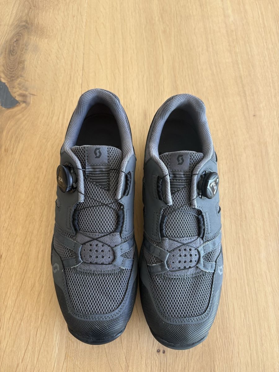 Scott Scarpe da uomo: Chaussures de vélo Scott gris système Boa taille 40 – Nuovo (secondo la descrizione) da Conthey venduto da ale_fwf2
