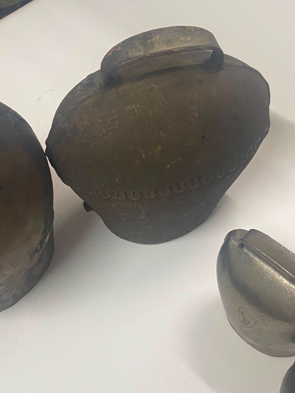 Campanacci mucche: Grosses LOT alte Glocken Kuhglocken – Usato da Dübendorf venduto da lan1808 1