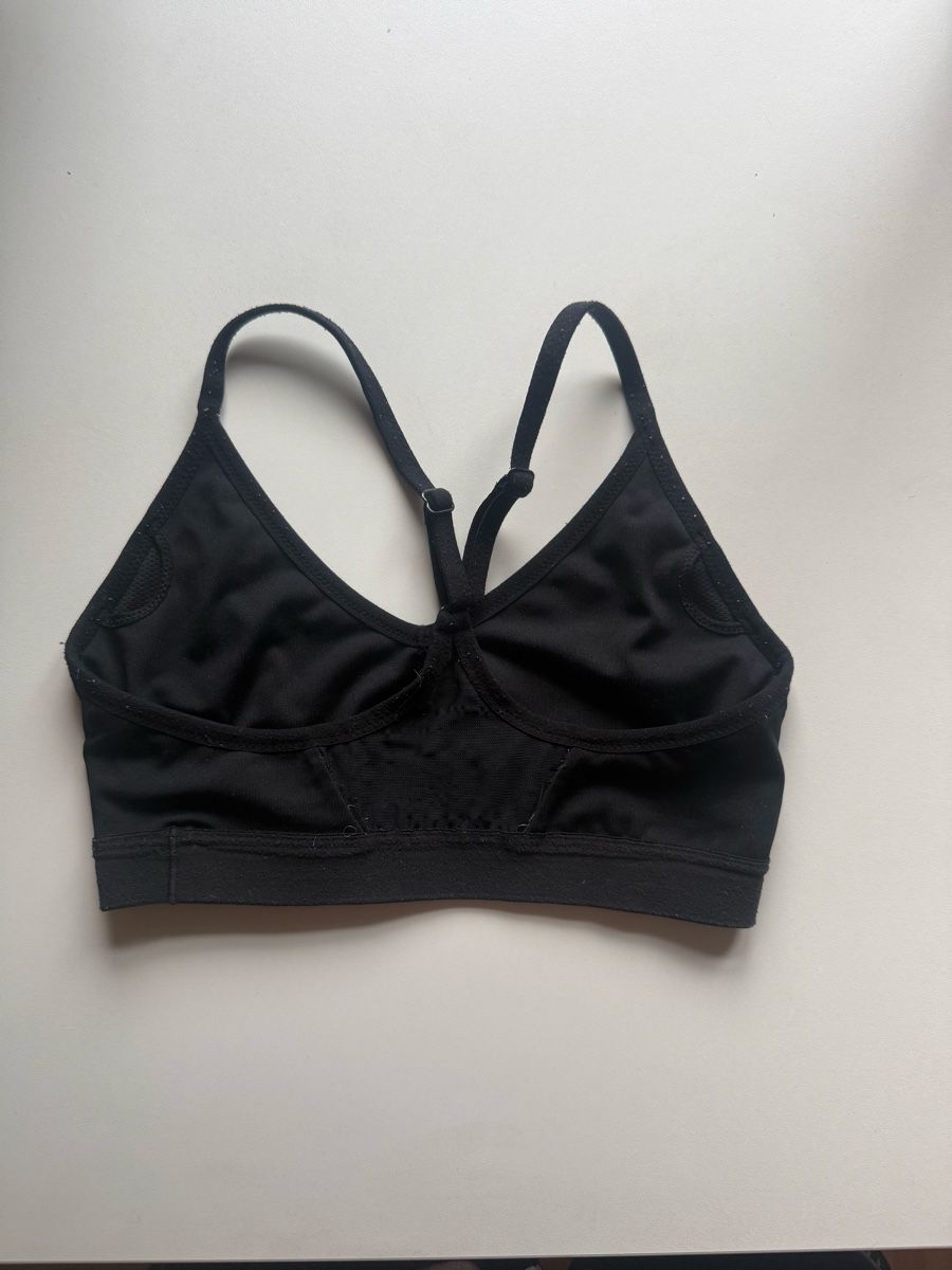 Nike Tops: Nike Sport BH – Gebraucht aus Seuzach von Rockyalps 1
