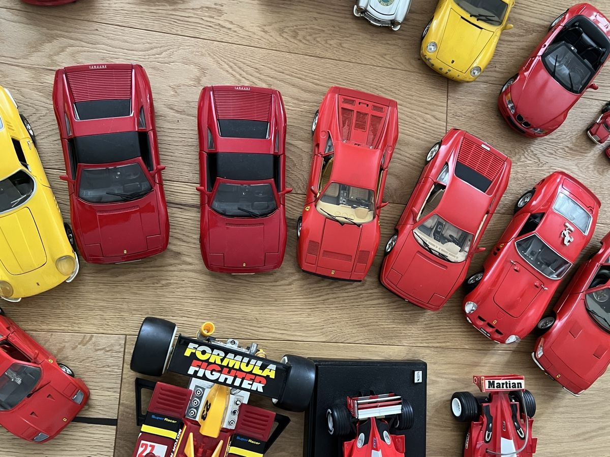 Ferrari Modellini d'auto: Ferrari Modellautos – Usato da Schöftland venduto da mamajasima5 4