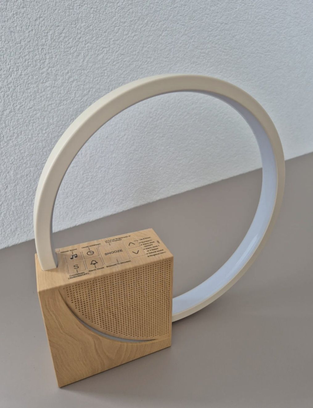 Wecker: Esmée Wake Up Licht USB Wecker – Neu (gemäss Beschreibung) aus Schwarzenbach SG von aprei 4