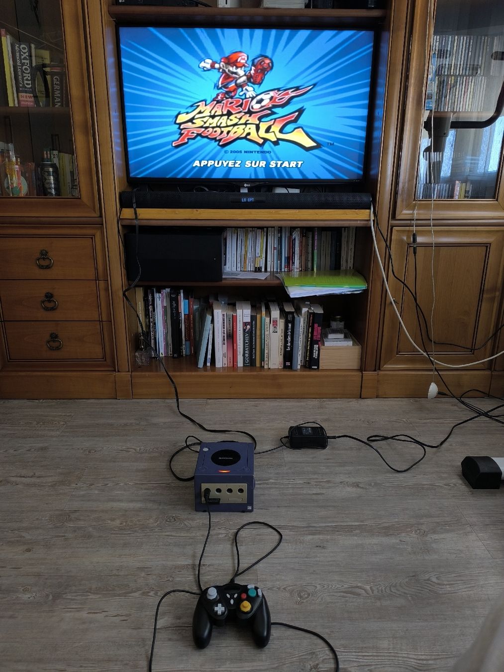 Nintendo Console: Nintendo GameCube Bundle with 8 Games and Controller – Usato da Zürich venduto da max_h 8