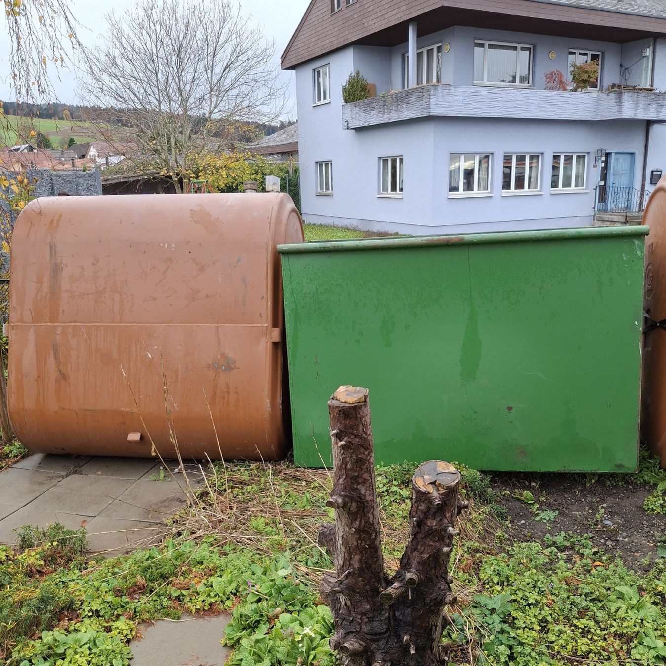 Riscaldamento: Öltank mit Wanne – Usato da Buttwil venduto da mon_wsy9