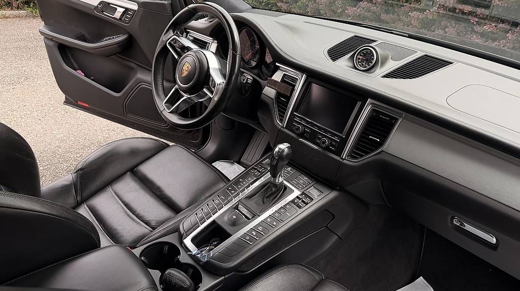 Porsche Automobili: Porsche Macan Turbo – Usato da Winznau venduto da iac_tjk7 3