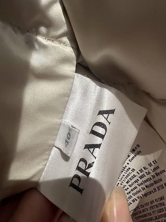 Giacche: PRADA Jacke – Usato da Baar venduto da Hati.ce 3