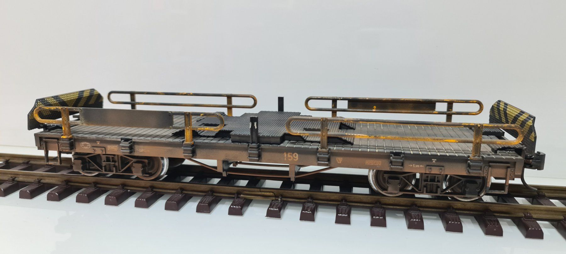 LGB Modellini di ferrovie: LGB Autotransportwagen 159 – Usato da Neuenhof venduto da ludovicco 1