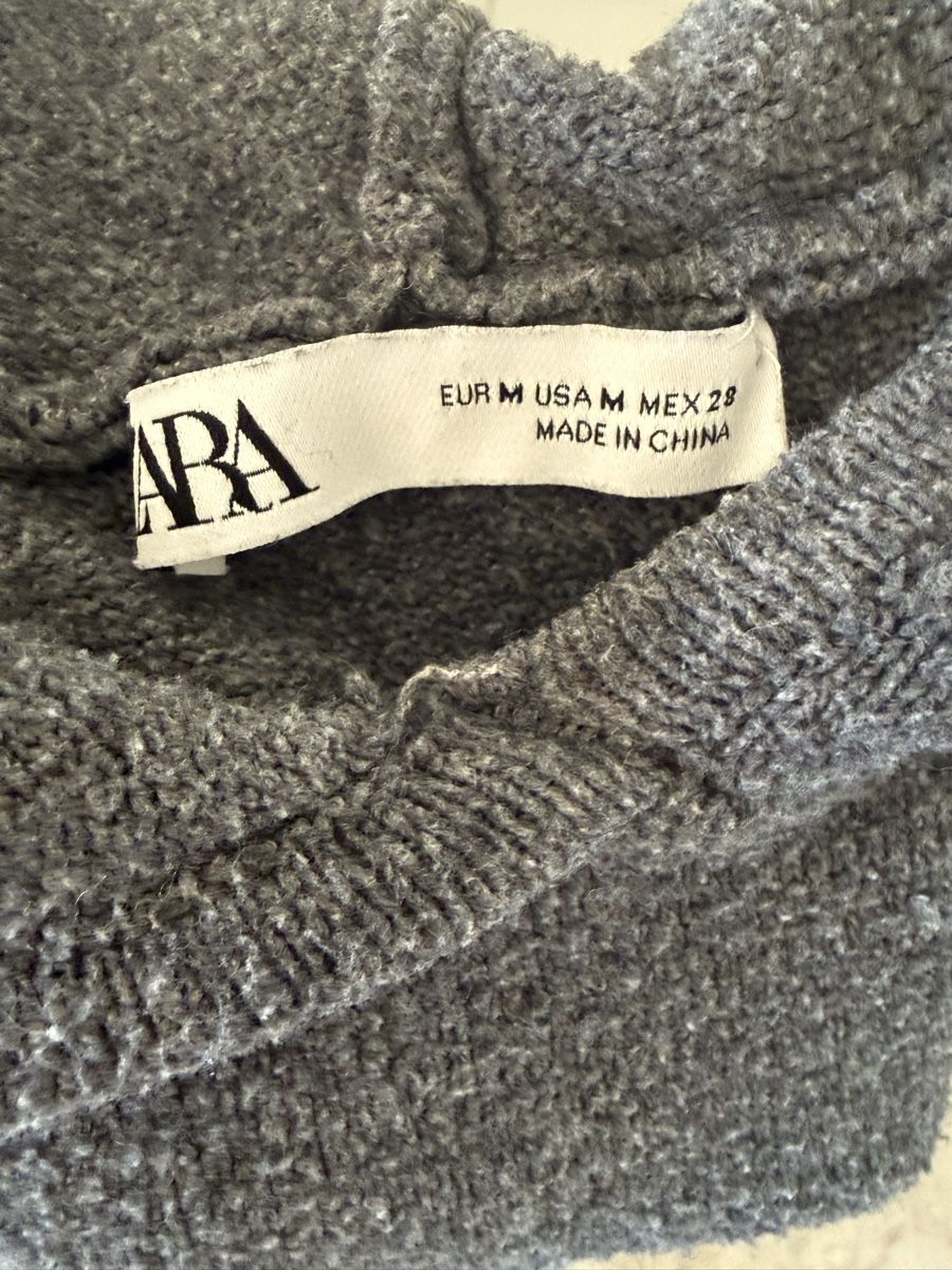 Zara Maglioni & Felpe: Zara Strick-Hoodie, Gr. M, Grau – Usato da Basel venduto da zukk_ 1