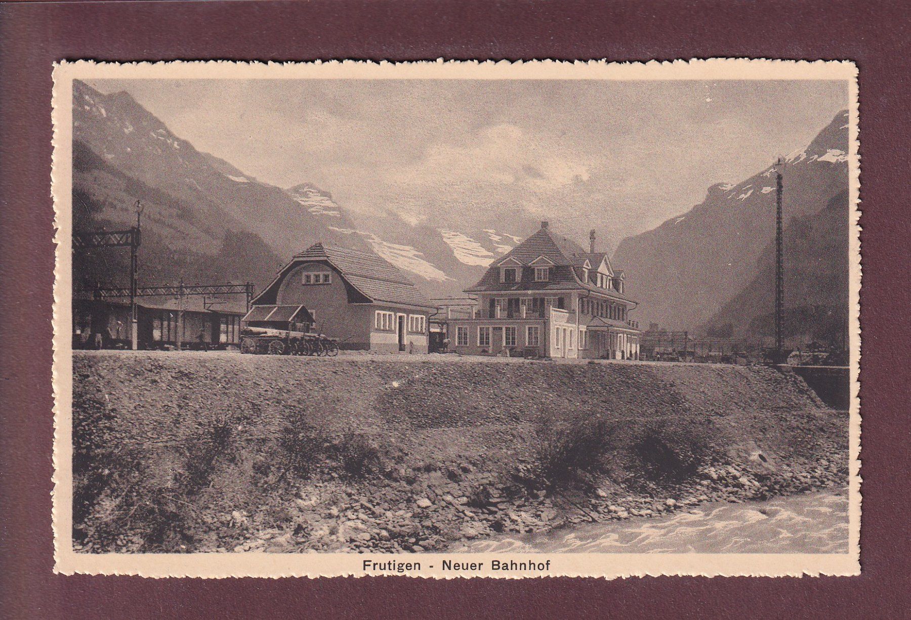 Cartoline postali: FRUTIGEN - Neuer Bahnhof – Usato da Pully venduto da nicecards