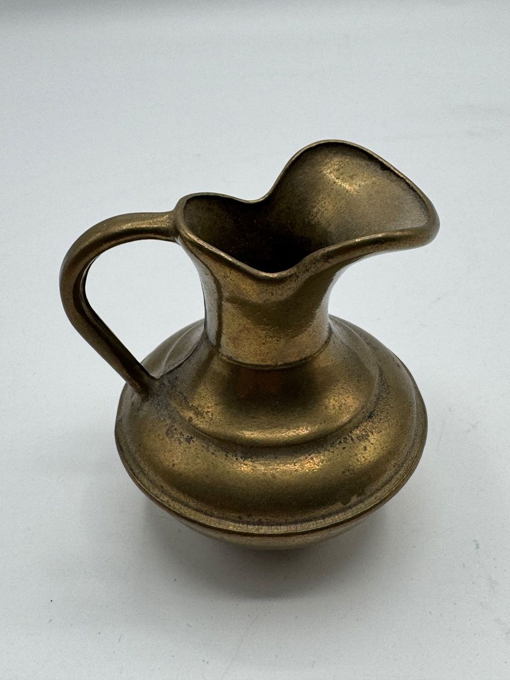 Caraffe: Kleiner Messingkrug – Usato da Sachseln venduto da BONATI01 2