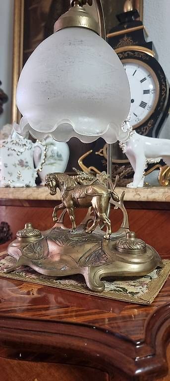 Lampade: Antikes Jugendstil Schreibset mit Lampe – Usato da Kaufdorf venduto da Nati-Nati