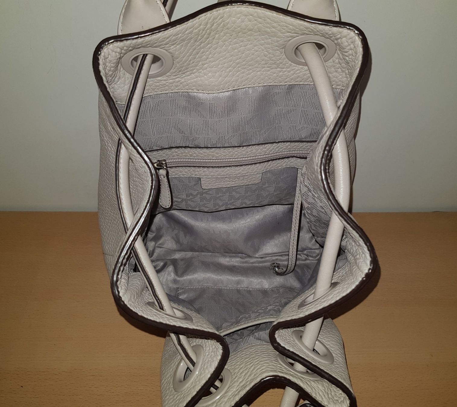 Michael Kors Sacs à dos: Michael Kors Dalia Lederrucksack – D'occasion à Basel par fafa68 8