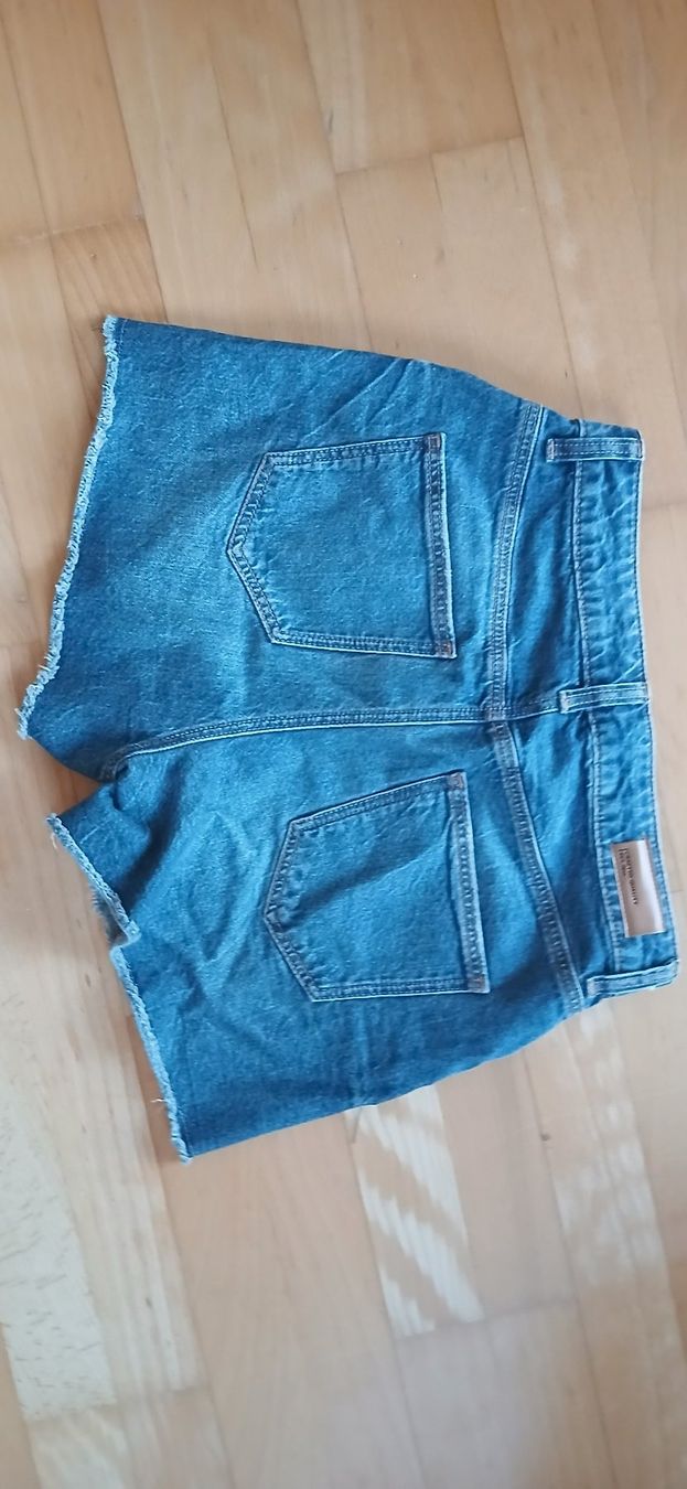 Pantaloni: kurze Hose 170 – Usato da Pfungen venduto da mhelen 1