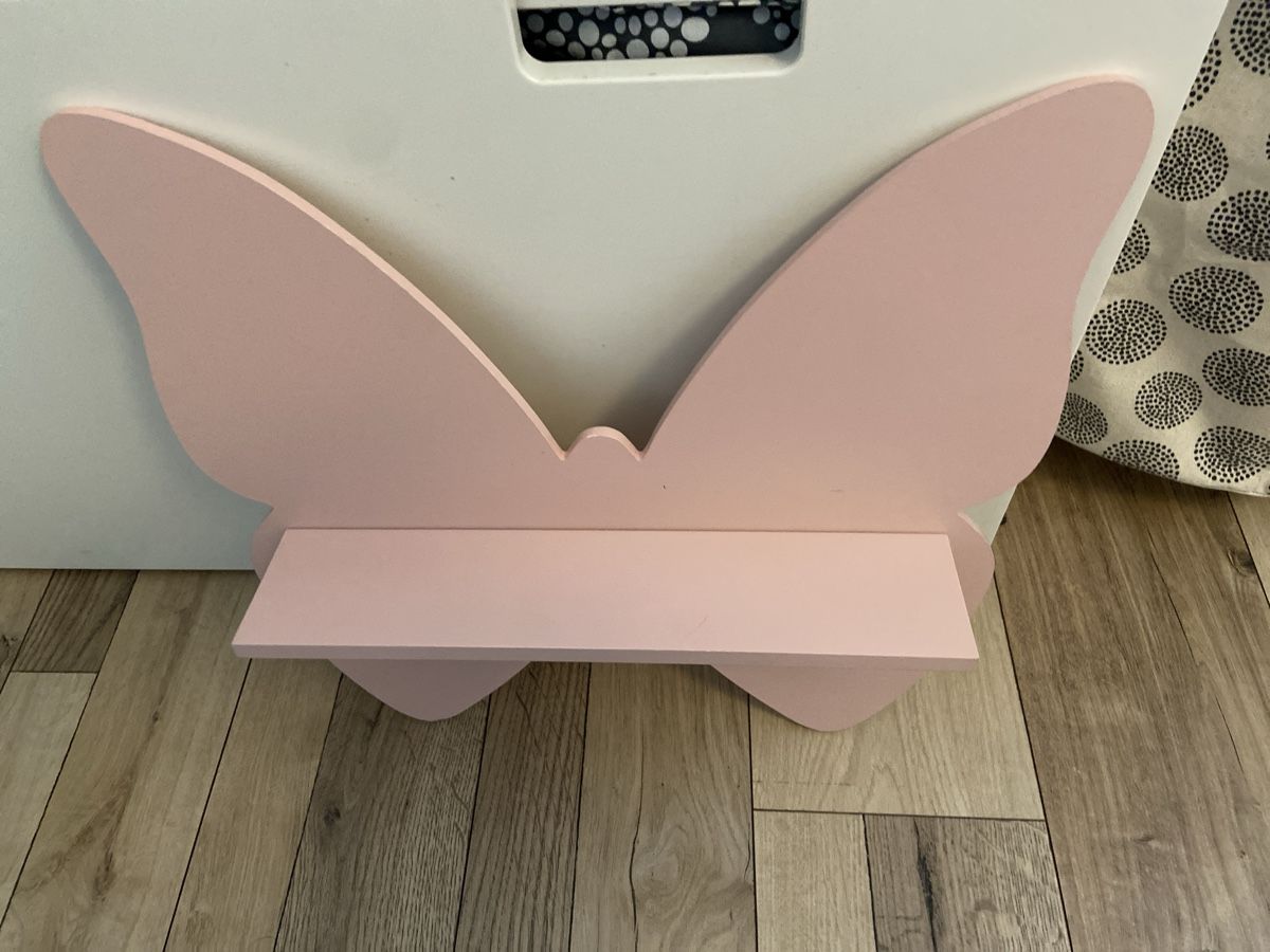 Tutte le decorazioni: Étagère papillon 🦋 rose – Usato da Sornard (Nendaz) venduto da delezedoris 1