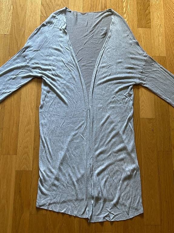 Jacken: Langer Grauer Strick-Cardigan – Gebraucht aus Zürich von Kascha.B. 3
