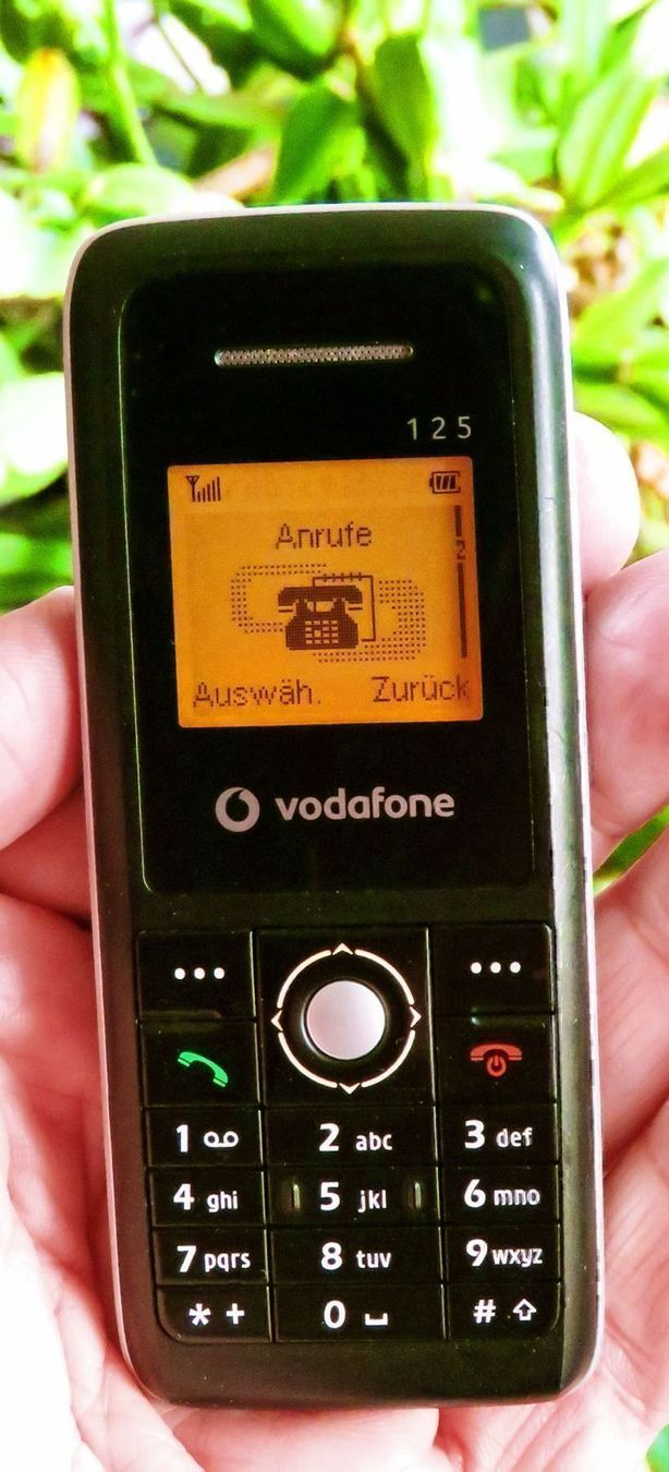 Telefoni cellulari / Smartphones: Vodafone 125: einfaches, robustes Handy – Usato da Untersiggenthal venduto da Zarkok