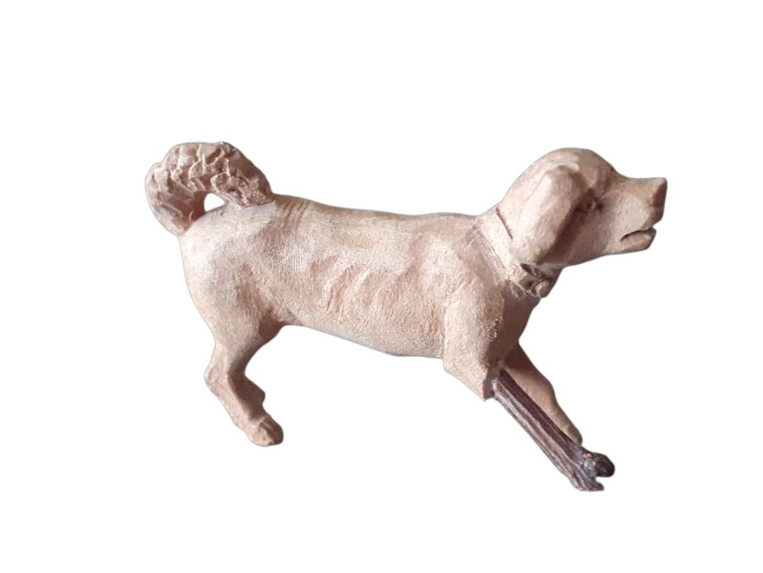 Figuren: Figur Hund geschnitzt – Gebraucht aus Mörschwil von antiksalon21