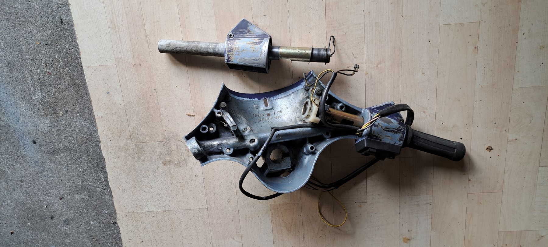 Vespa Tutti pezzi di ricambio per scooter: Vespa Piaggio PX Lenker – Usato da Füllinsdorf venduto da Borgirosi 2