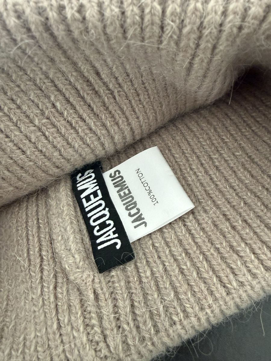 Jacquemus Copricapi, berretti & cappellini: Bonnet Jacquemus Beige – Nuovo (secondo la descrizione) da Bussigny venduto da nan_nw9d 1