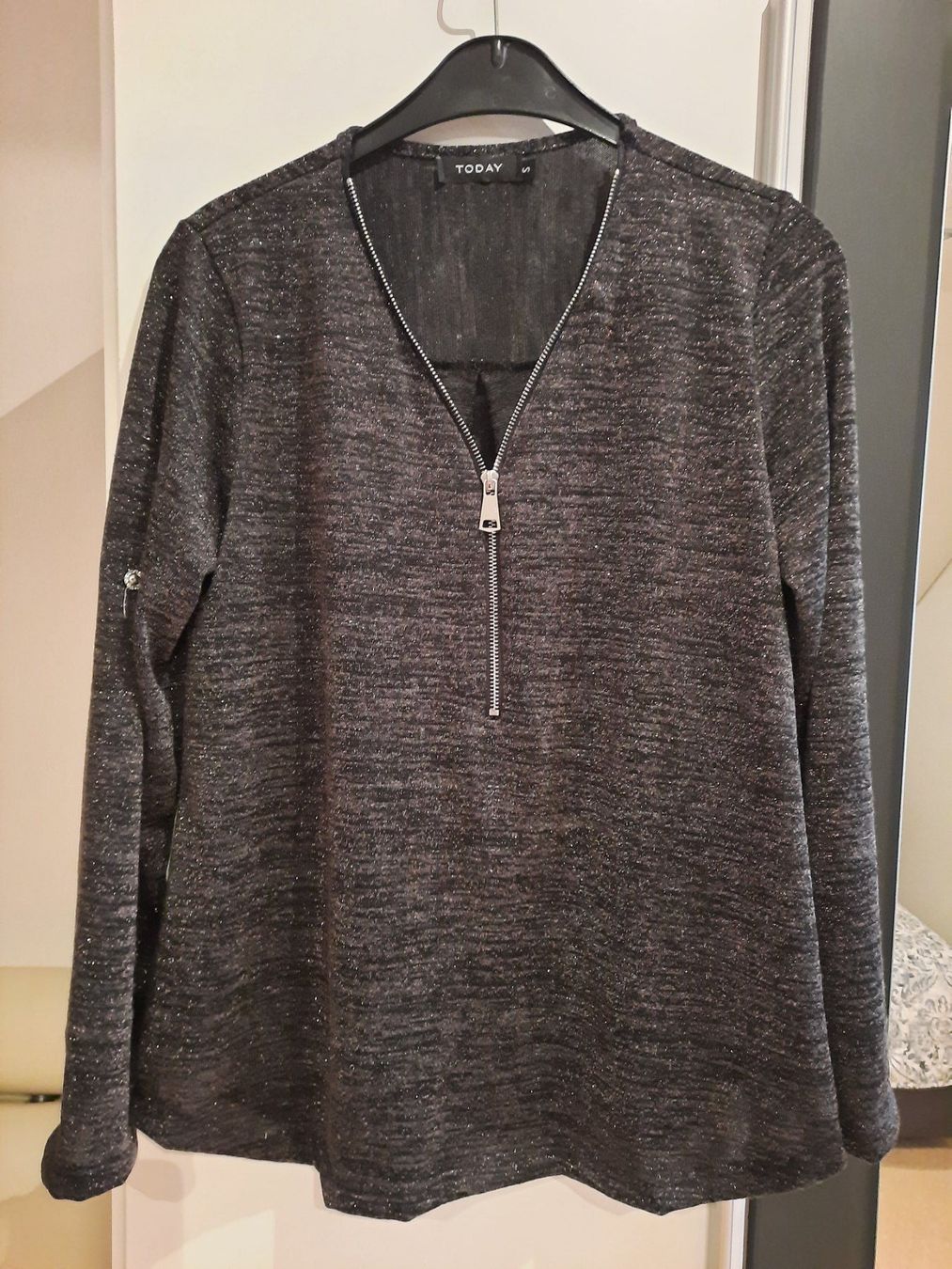 Maglioni & Felpe: Damen Pullover, schwarz, Gr. S – Usato da Sisseln AG venduto da Tropea4334