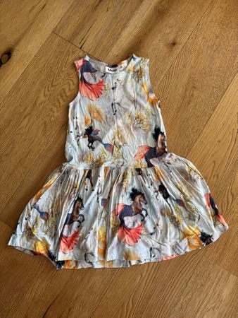 Neu Molo Kleid mit Gr. 110/116