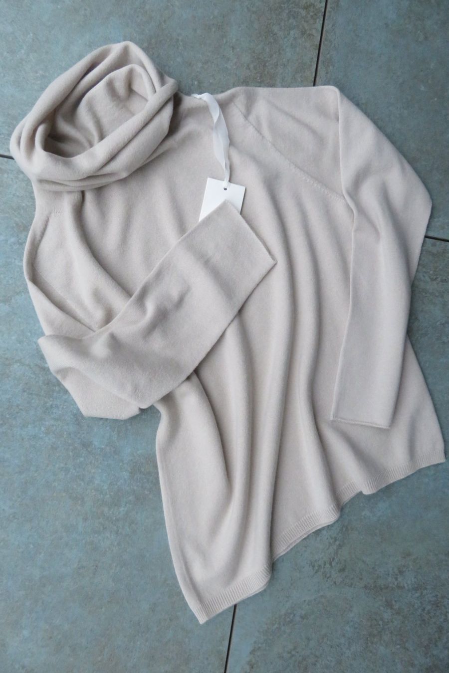 Maglioni & Felpe: LE TRICOT PERUGIA Designerpullover Grösse M – Nuovo (secondo la descrizione) da Wil ZH venduto da Tamagy
