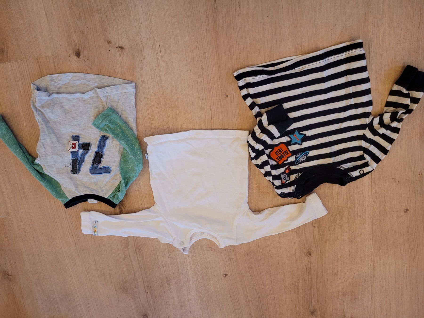 Pullover & Sweatshirts: Pullis Grösse 62 – Gebraucht aus Lupsingen von sta_wgg5 1